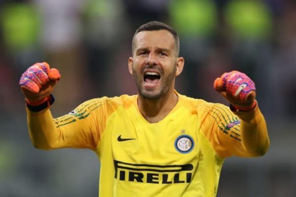 Image Handanovic จ่อขยายสัญญากับงูใหญ่