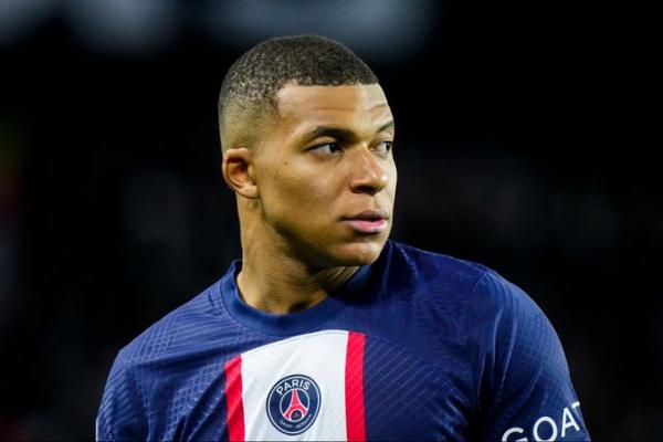 Image เปแอสเซ ยืนยันไม่กังวลใจ Mbappe พร้อมย้ายทีม